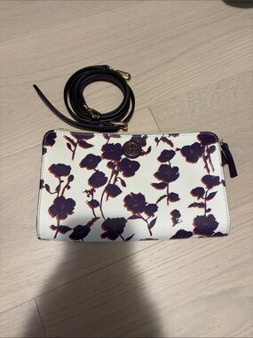 Tory Burch White Floral Zip Wallet Crossbody with Detachable Strap